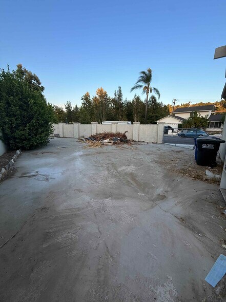 Building Photo - 3417 Castle Rock Rd
