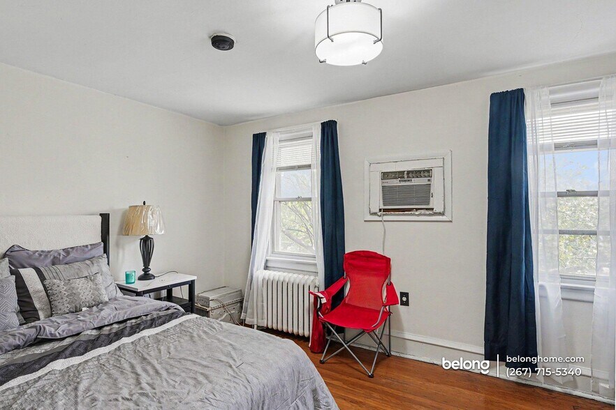 Building Photo - 5118 Oakland St