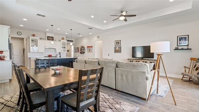 Building Photo - 2044 Flora Pass Pl