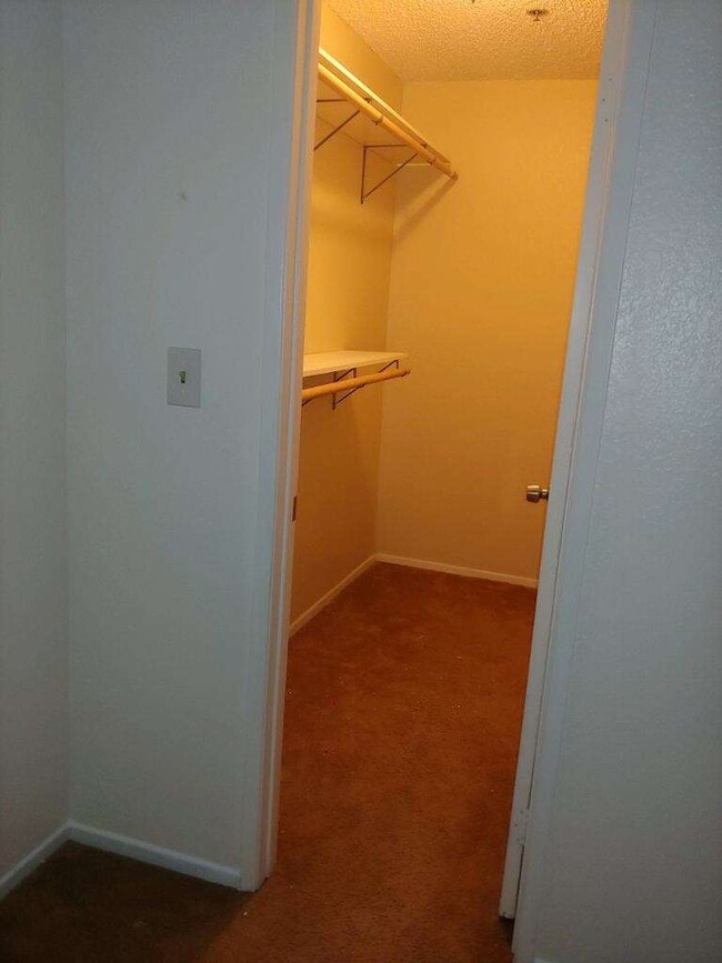 Building Photo - 44500 15th St E