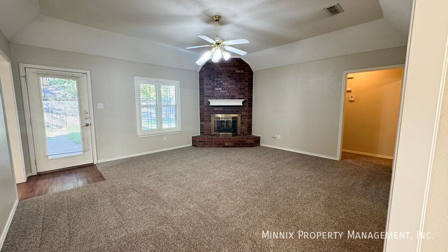 Building Photo - 2820 86th St