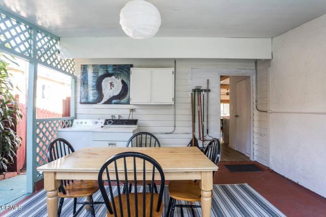 Building Photo - 2033 Echo Park Ave