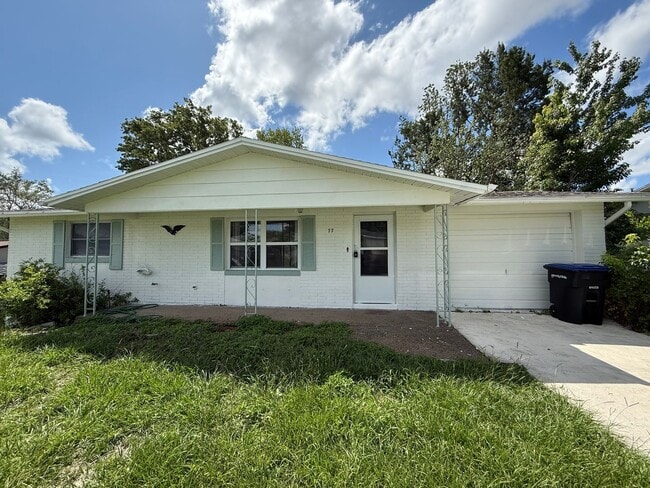 Primary Photo - 2/1 Every Hills Home