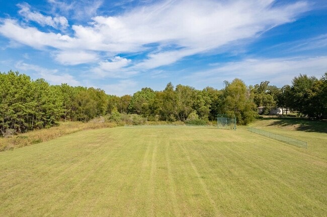 Building Photo - 18803 Red Alder Ct