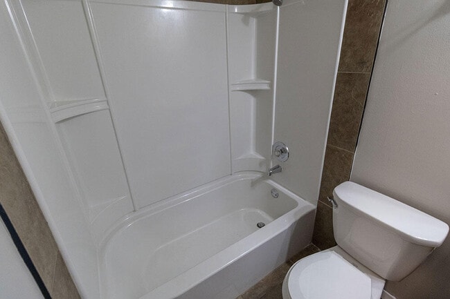 Building Photo - 1011 W Ash St