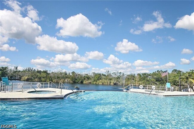 Building Photo - 14380 Riva Del Lago Dr