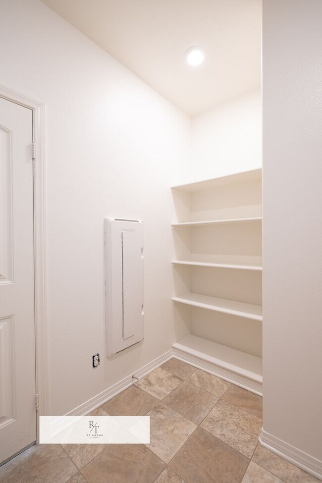 Building Photo - New Paint New Carpet Throughout! Gorgeous ...