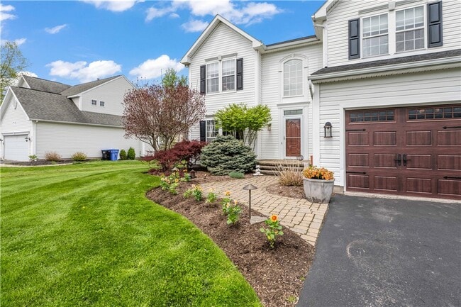 Building Photo - 636 Yardley Ct
