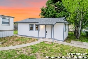 Primary Photo - 215 Greenlawn Ave