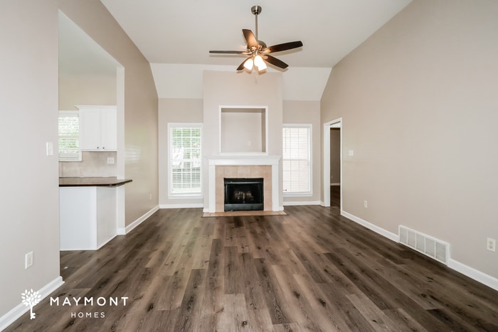 Building Photo - 8441 Shady Elm Dr