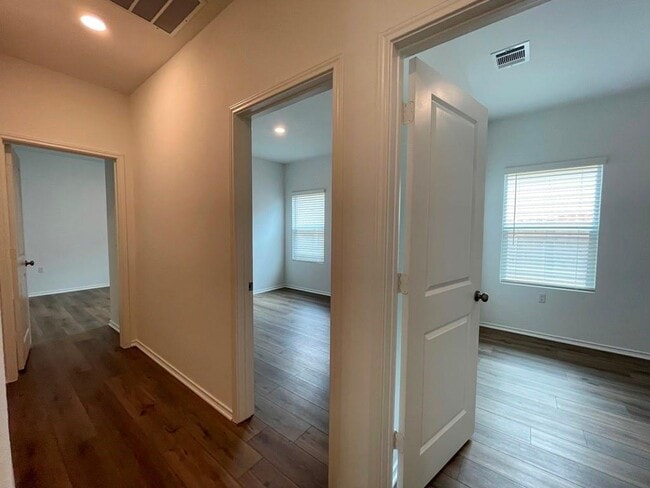 Building Photo - 14413 Dora Amellia Cv