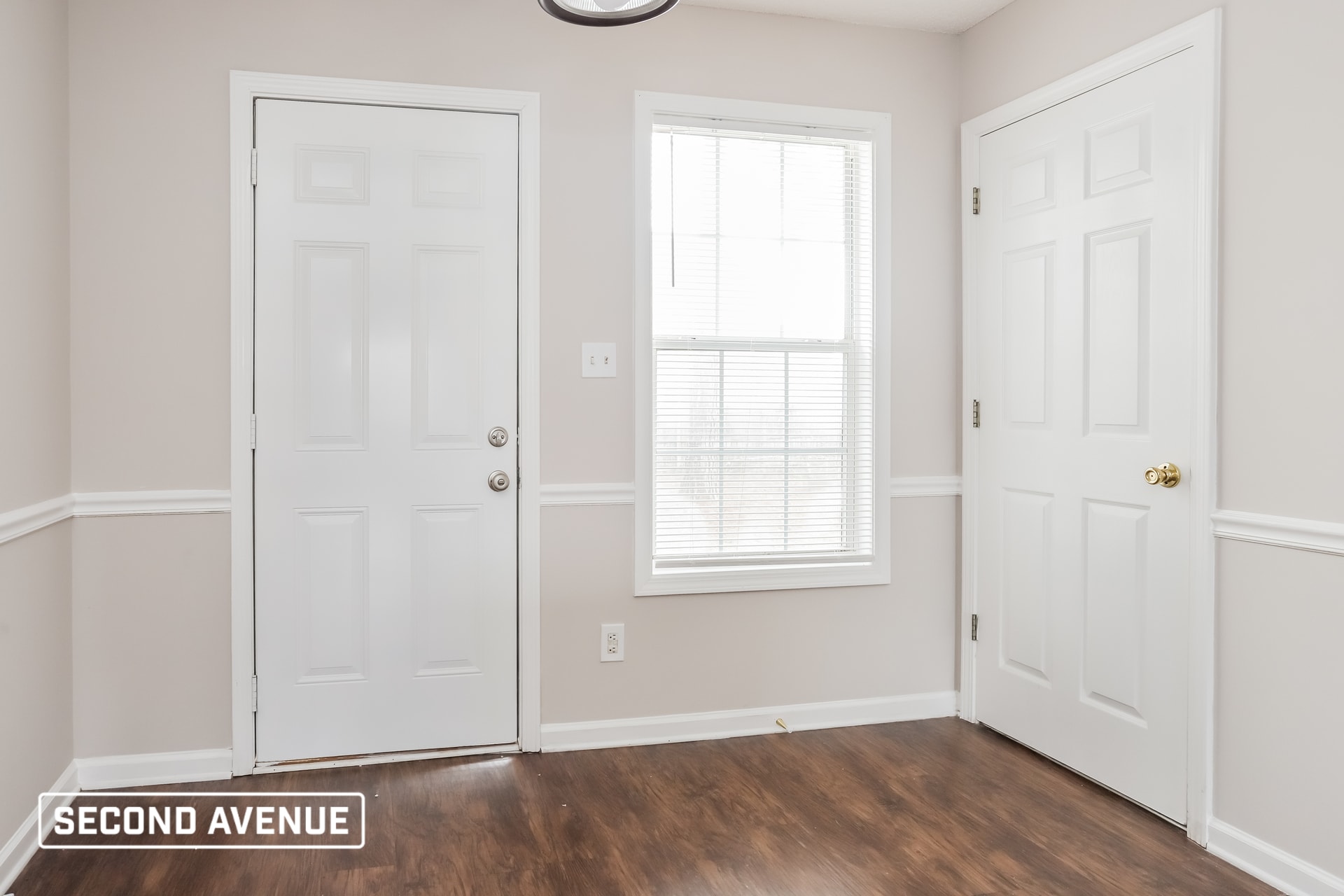 Building Photo - 1402 N Hampton Dr