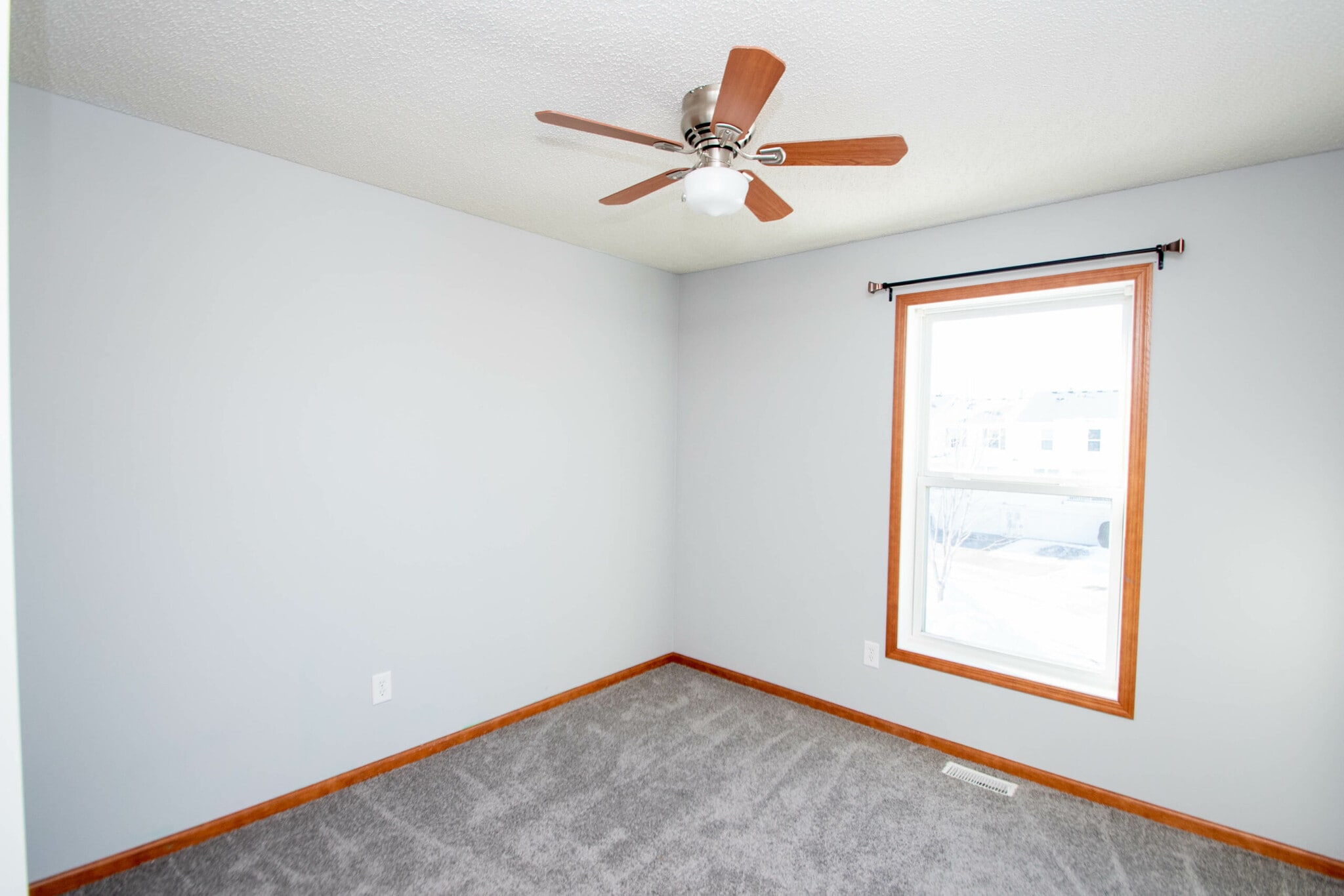 Building Photo - 15119 Fanning Dr N