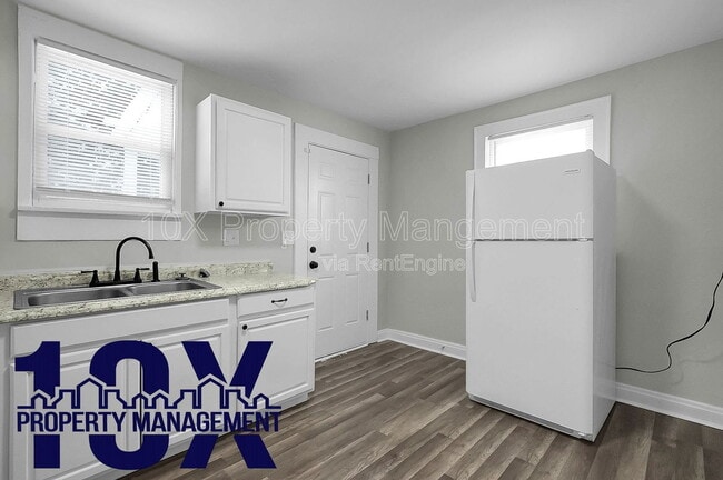 Building Photo - 864 Fairwood Ave