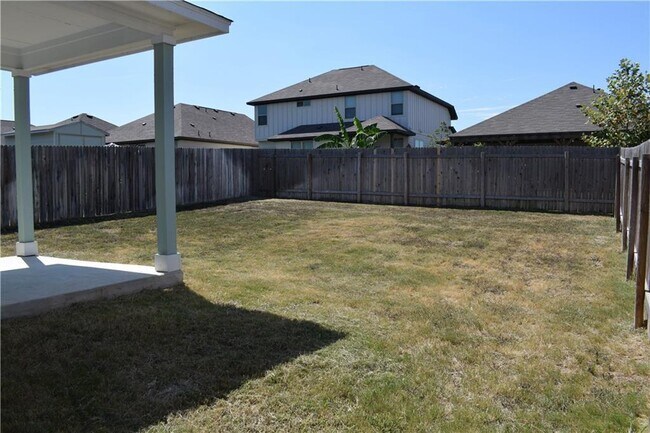 Building Photo - 162 Wapiti Rd