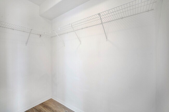 Building Photo - 325 W 700 N
