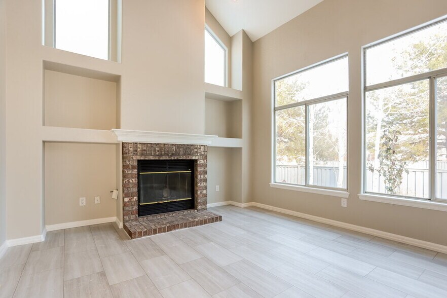 Building Photo - 12642 S Silver Creek Ct