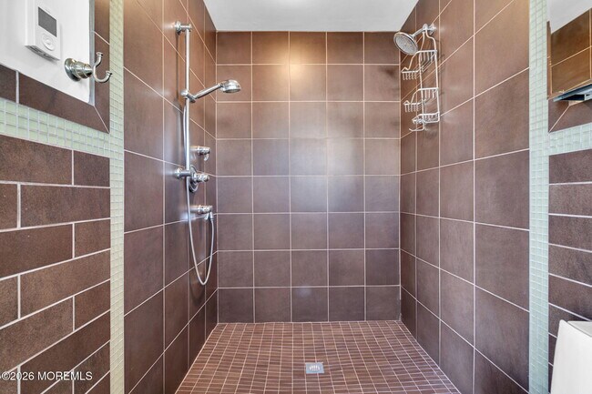 Building Photo - 326 Cutter Ln