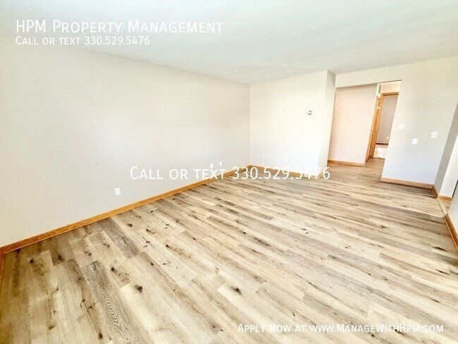 Building Photo - 7145 Starcliff Ave NW