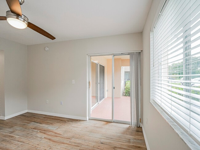 Building Photo - 1590 S 42ND Cir