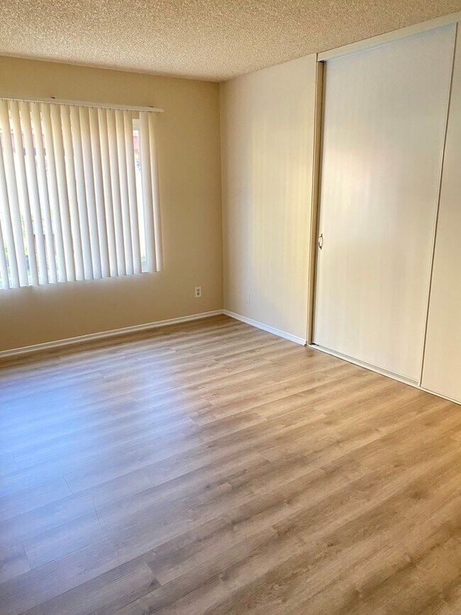 Building Photo - 2638 Phipps Ave