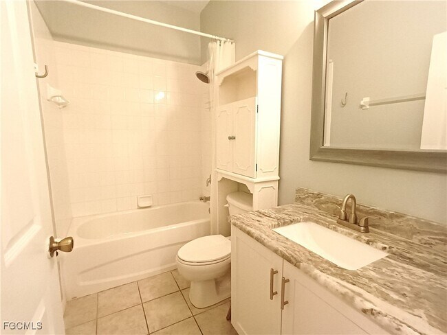Building Photo - 4281 Bellasol Cir