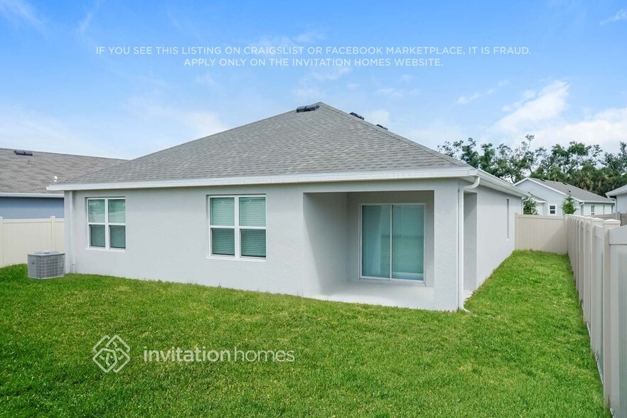 Building Photo - 7997 Majestic Palms Ct