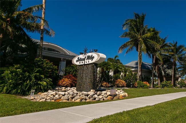 Building Photo - 690 Island Way