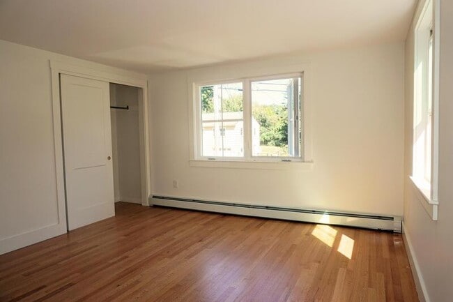 Building Photo - 26 Edgewood Rd