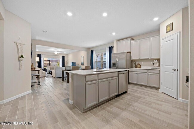 Building Photo - 1780 Amberly Dr