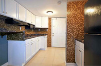 Building Photo - 2605 Waterford Park Dr