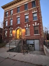 Building Photo - 38-40 Sanford Street