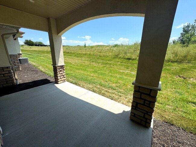Building Photo - 1738 Bunker Loop