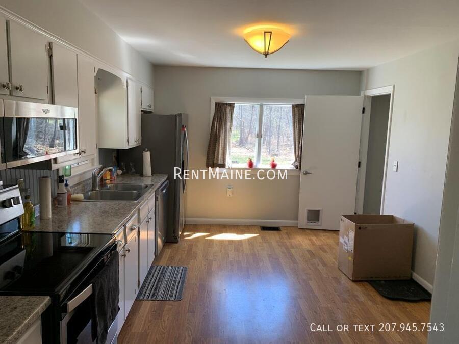 Building Photo - 1844 Essex St