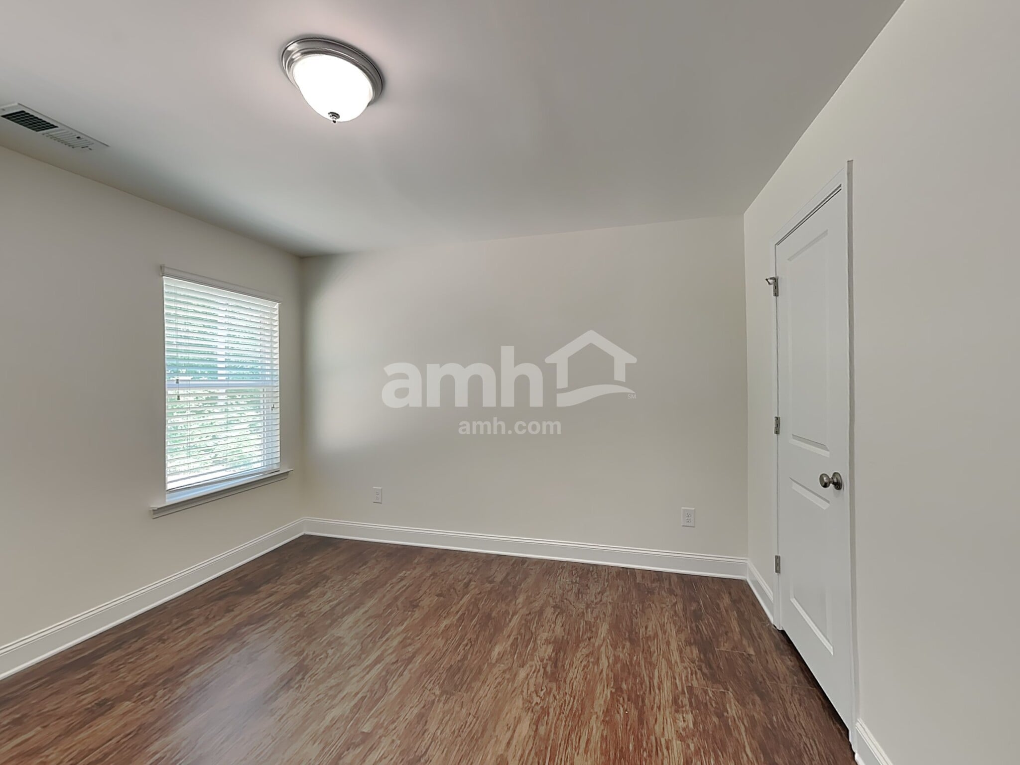 Building Photo - 455 Pearson Cir