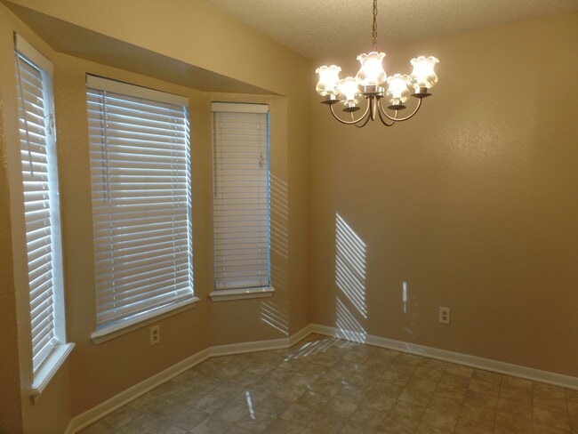 Building Photo - Meadowcreek Subdivision