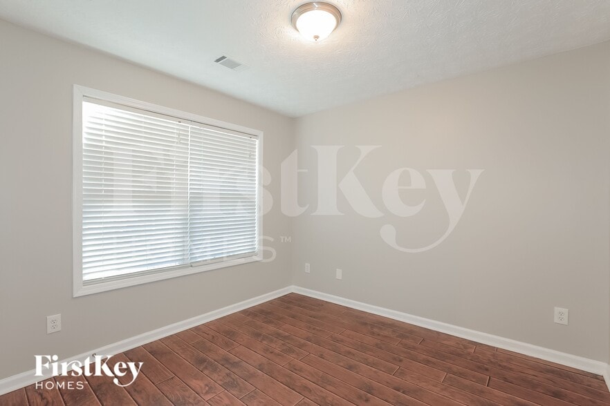 Building Photo - 115 Coldwater Dr