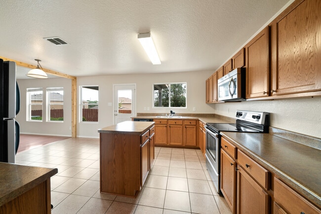 Building Photo - 3815 Mahogany Cove
