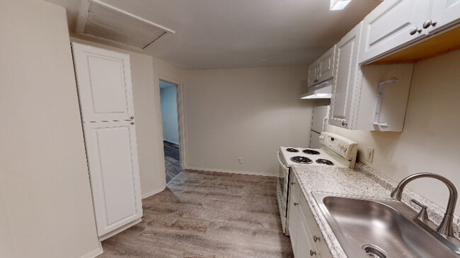 Building Photo - 10 Belchertown Rd
