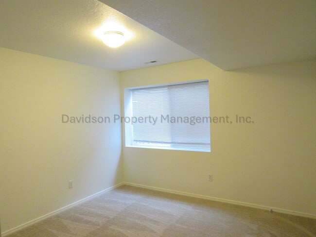Building Photo - 7860 Antelope Valley Point