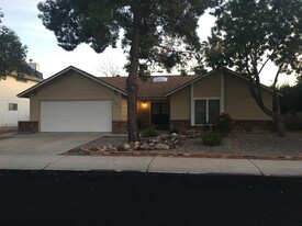 Building Photo - 6609 W Sierra St
