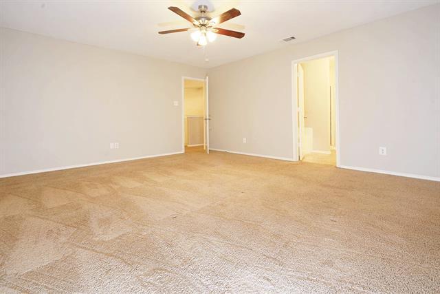 Building Photo - 1612 Cambridge Dr