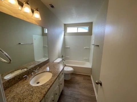 Primary Photo - 11732-11712 12th Pl W