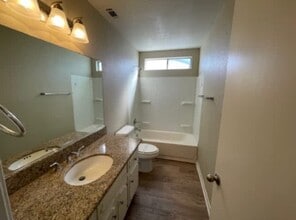 Building Photo - 11732-11712 12th Pl W