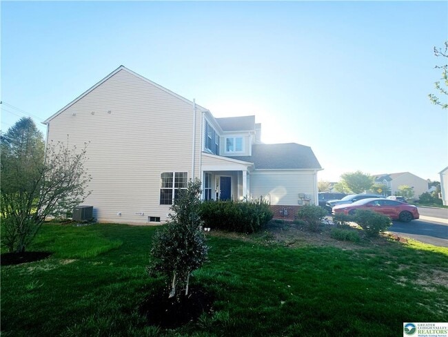 Building Photo - 8668 Mayfair Ct