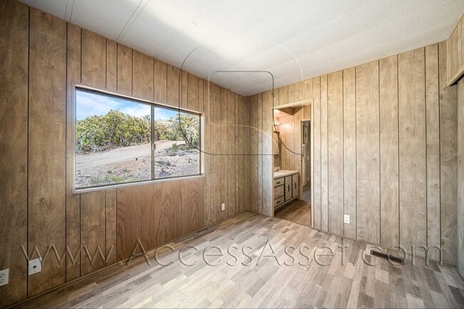 Building Photo - Lovely 2 Bed/2 Bath Manufactured Double-Wide Home In Anza!