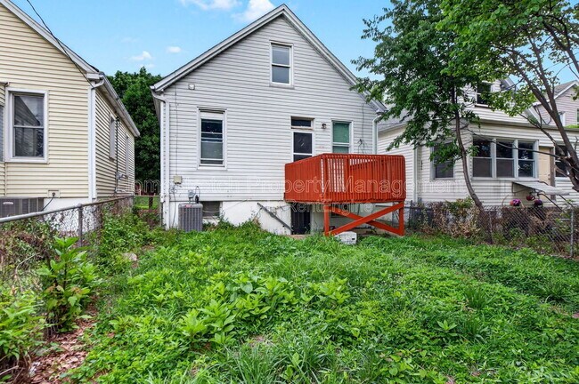 Building Photo - 4446 Itaska St