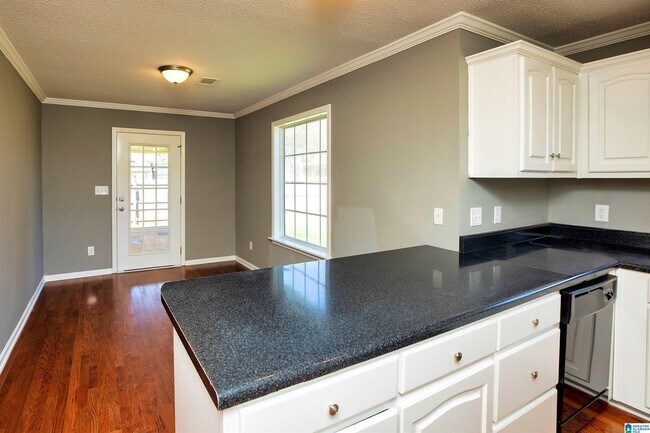 Building Photo - 12965 Brookstone Way