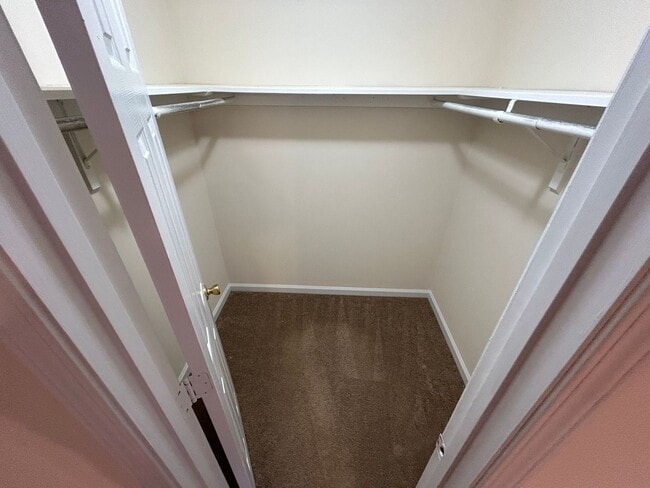 Building Photo - Leasing for Immediate Move-In!