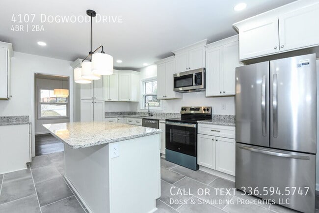 Building Photo - 4107 Dogwood Dr